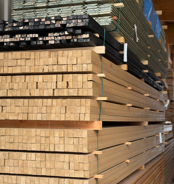 Kommisionierte Hobelware für Holzfassade